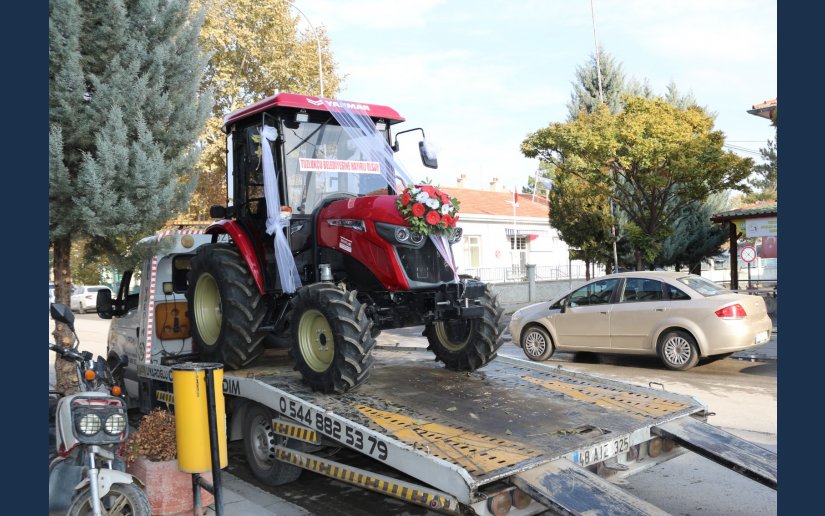 BELEDİYE ARAÇ FİLOSUNA TRAKTÖR TAKVİYESİ 