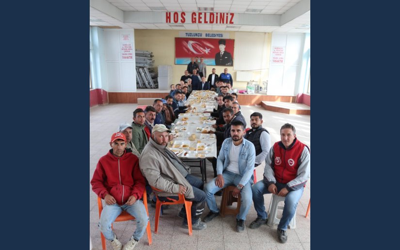 BELEDİYE ÇALIŞANLARINDAN BAŞKAN AKBUĞA’YA GEÇMİŞ OLSUN TEMENNİSİ